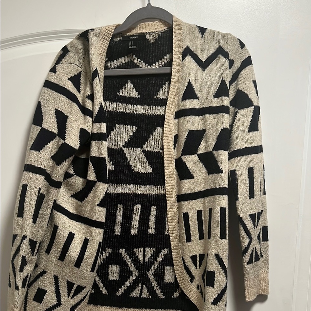 Geometric Patterned Cardigan
